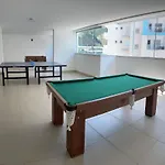 Apto Na Praia Grande - Ubatuba No 4º Andar Com Ar E Wi-Fi Proximo Do Mar!