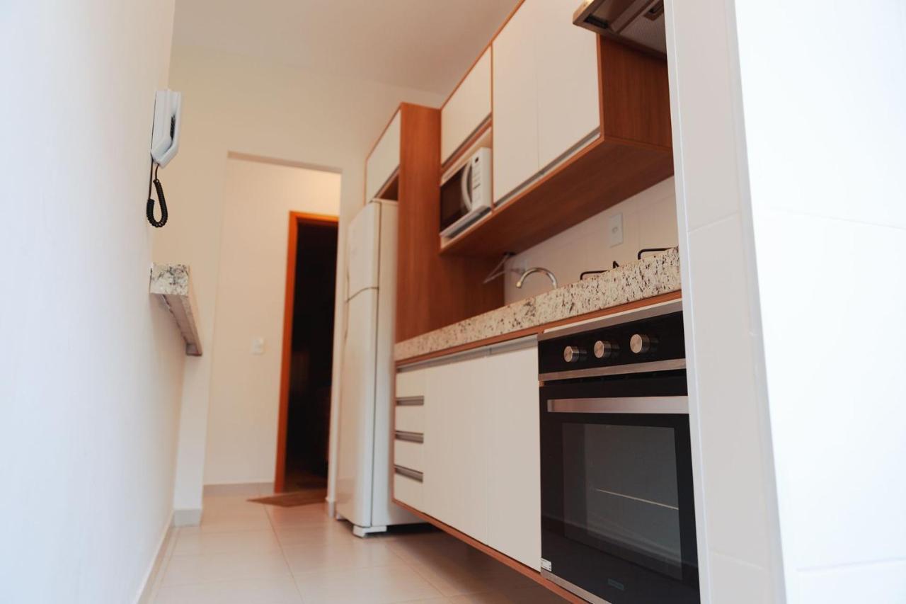 Apartamento Apto Na Grande - No 4º Andar Com Ar E Wi-fi Proximo Do Mar!