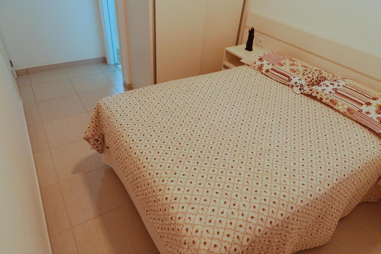 Apartamento Apto Na Grande - No 4º Andar Com Ar E Wi-fi Proximo Do Mar!